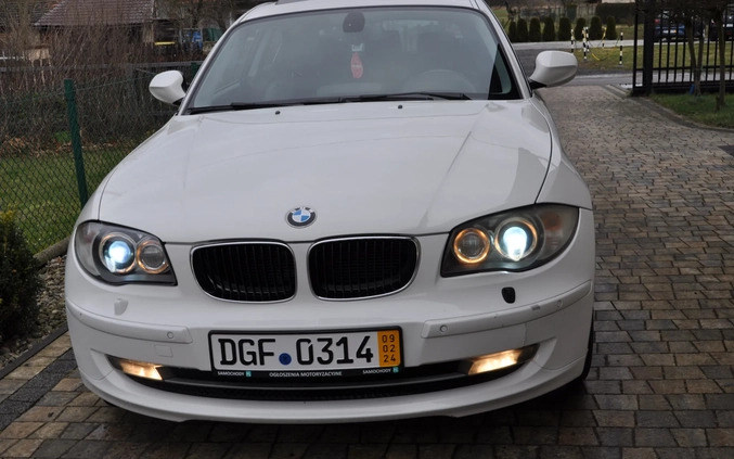 BMW Seria 1 cena 22500 przebieg: 240000, rok produkcji 2010 z Bełchatów małe 326